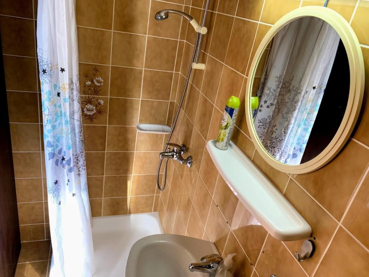 Obradovic Rooms & Apartments Makarska Exterior photo