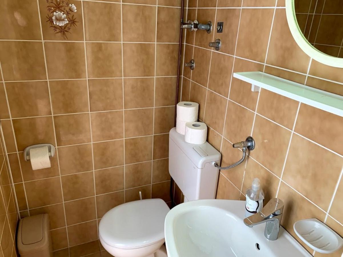 Obradovic Rooms & Apartments Makarska Exterior photo