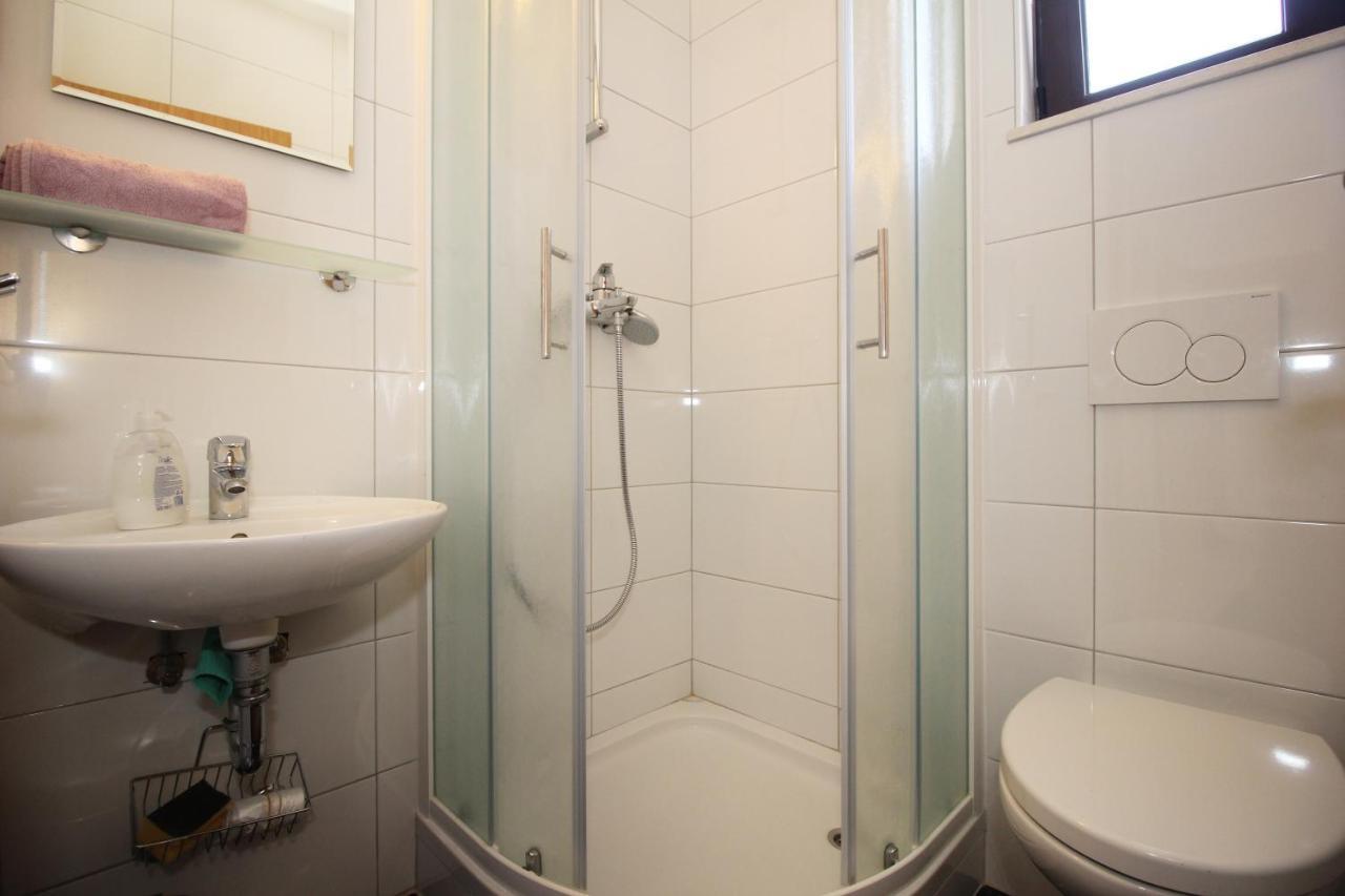 Obradovic Rooms & Apartments Makarska Exterior photo